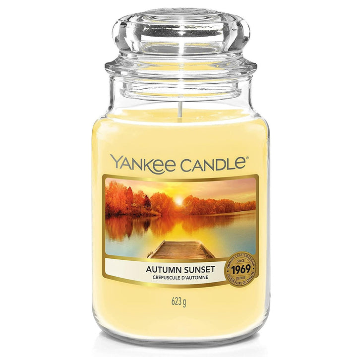 Autumn Sunset Fragrance in a Yankee Candle