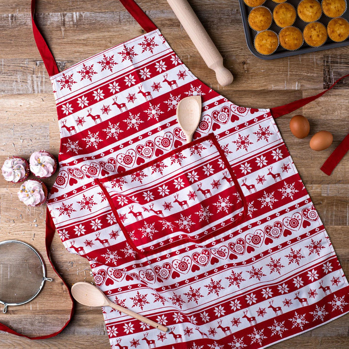 Spread Christmas cheer with the Nordic reindeer apron by Celebright.