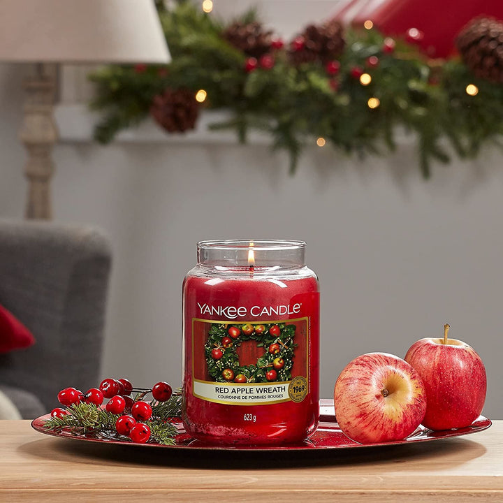 Red Apple Wreath Essential Holiday Fragrance by Yankee Candle