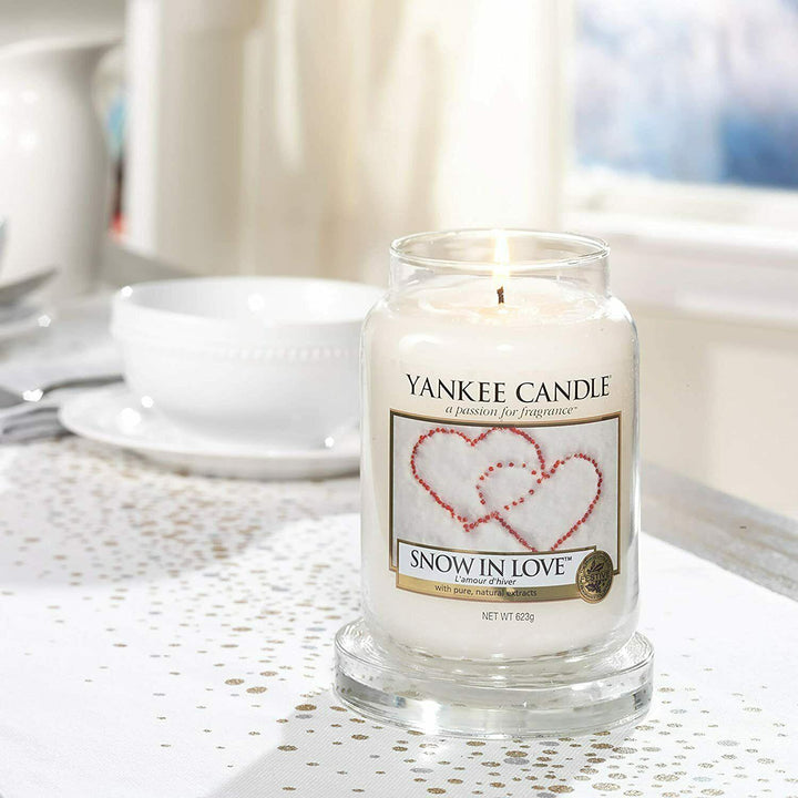 Snow in Love - Yankee Candle's Winter Romance