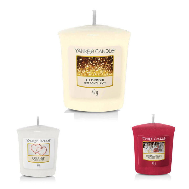 Tea lights included in the Yankee Candle Christmas gift set, perfect for holiday ambiance.