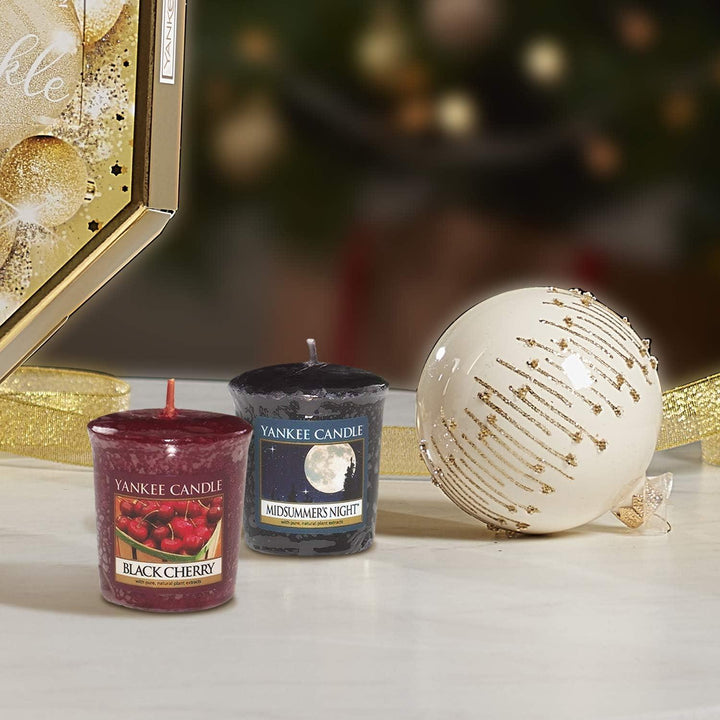 Elevate your home's ambiance with the enchanting fragrance of Yankee Candle Classic Votives, designed to create a welcoming atmosphere in any room.